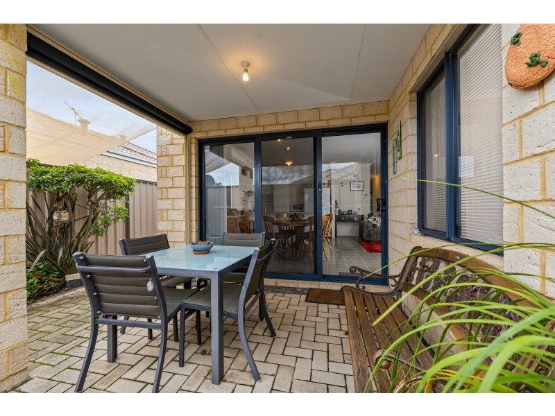 27 Verteramo Way, Hocking WA 6065