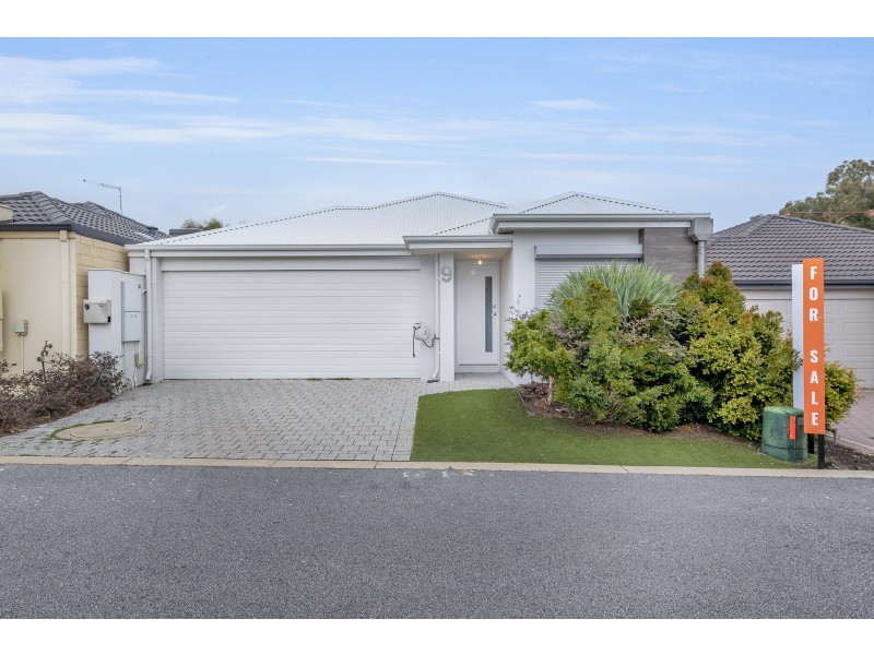 9 Lytham Lane, Meadow Springs WA 6210