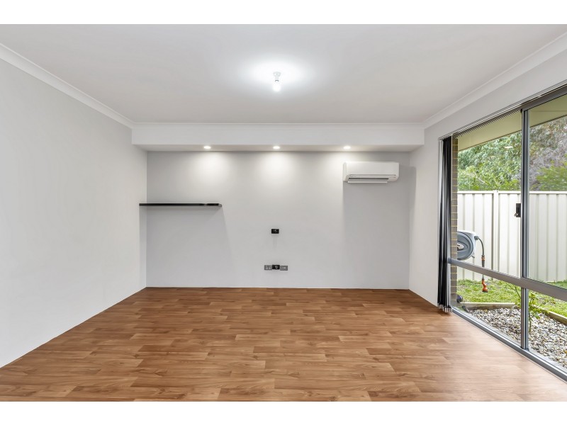 9 Lytham Lane, Meadow Springs WA 6210