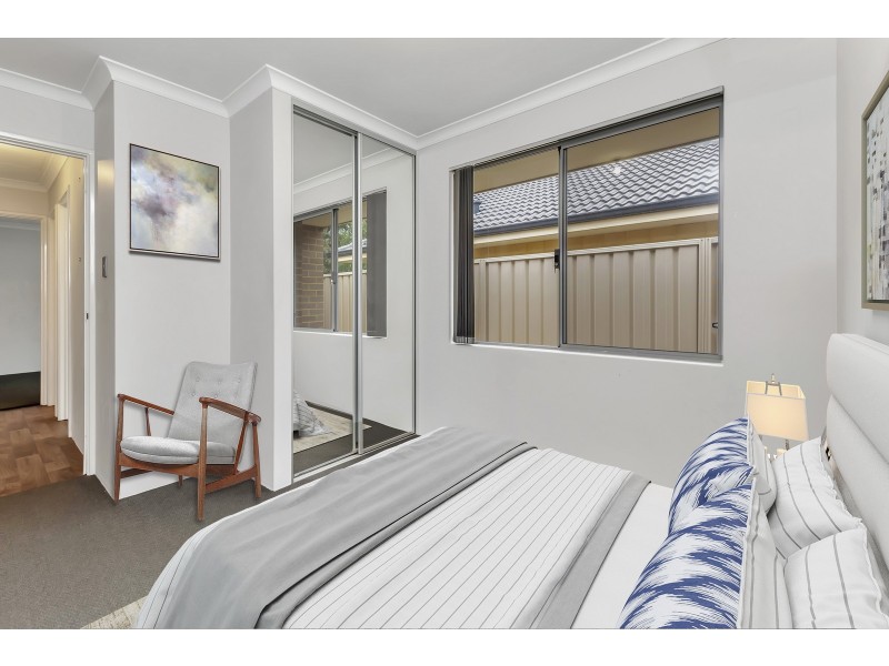 9 Lytham Lane, Meadow Springs WA 6210