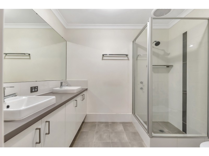 9 Lytham Lane, Meadow Springs WA 6210