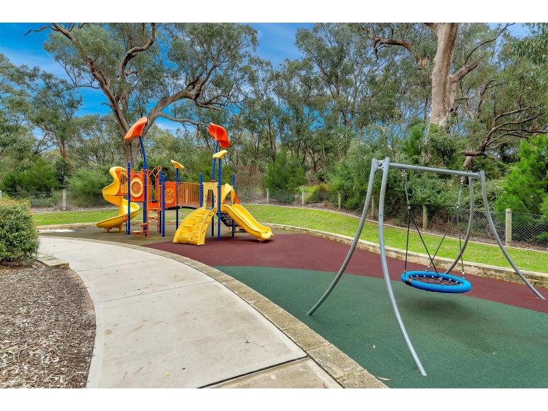 9 Lytham Lane, Meadow Springs WA 6210