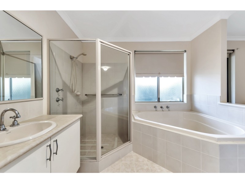 67 Midsummer Circle, Pinjarra WA 6208