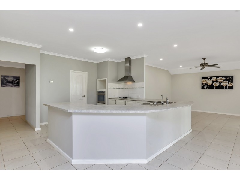 67 Midsummer Circle, Pinjarra WA 6208