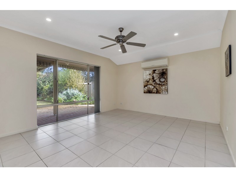 67 Midsummer Circle, Pinjarra WA 6208