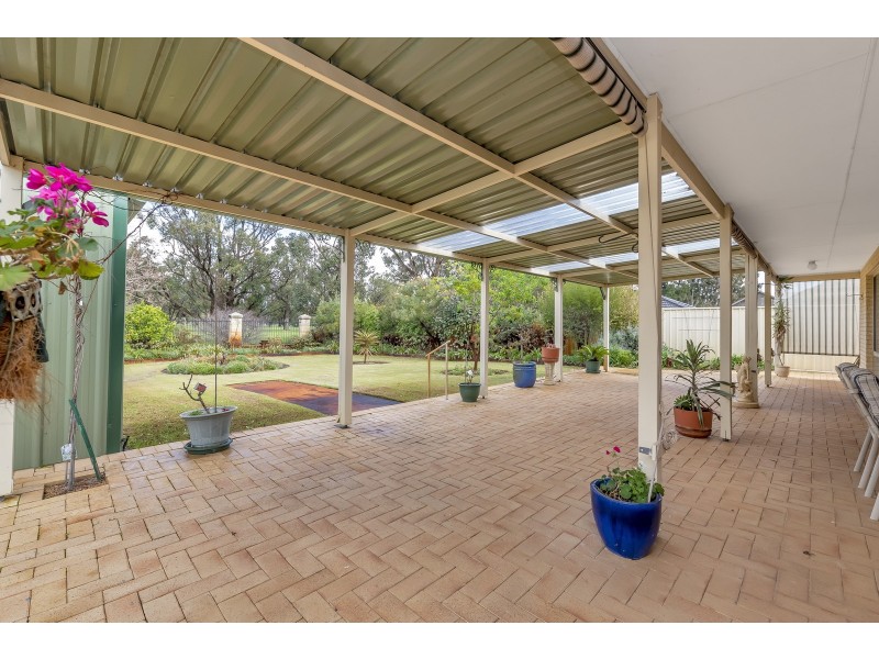 67 Midsummer Circle, Pinjarra WA 6208