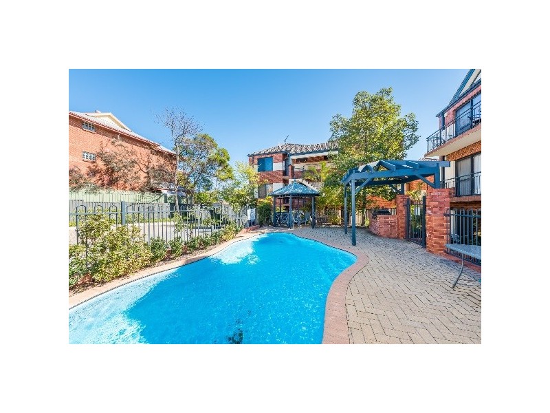 16/8 King George Street, Victoria Park WA 6100