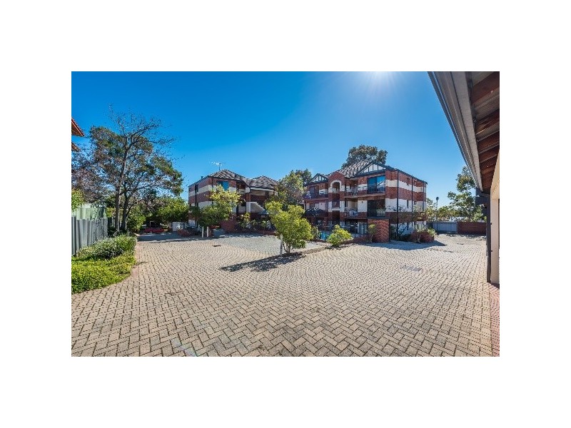 16/8 King George Street, Victoria Park WA 6100