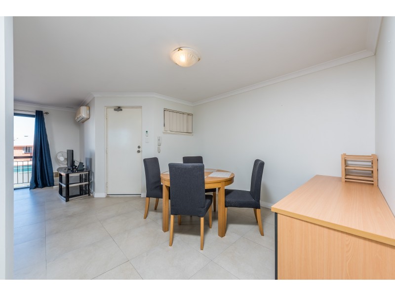 16/8 King George Street, Victoria Park WA 6100