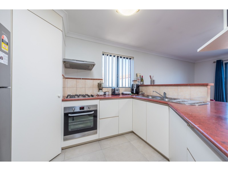 16/8 King George Street, Victoria Park WA 6100