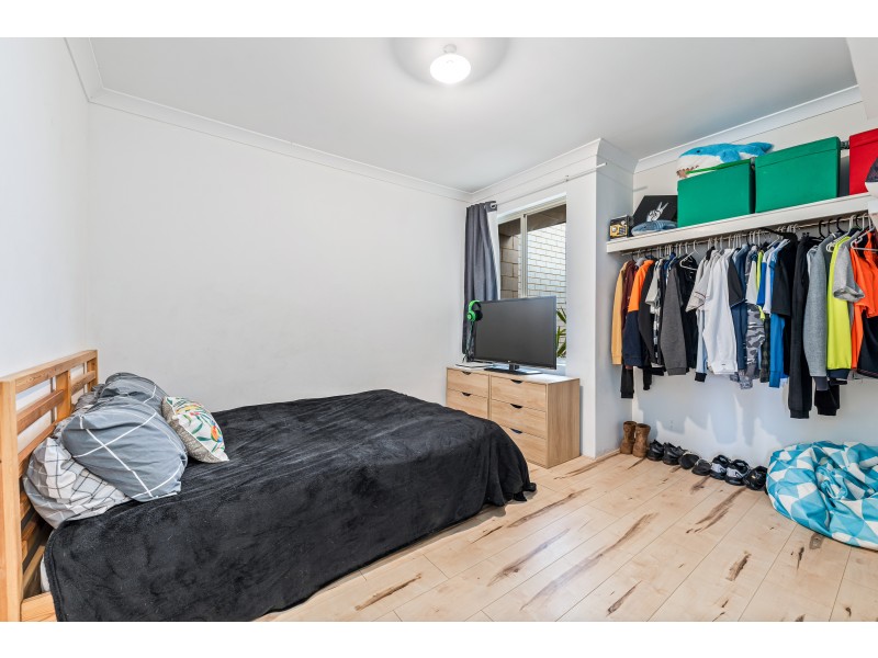 16 Cuddlepie Turn, Banksia Grove WA 6031