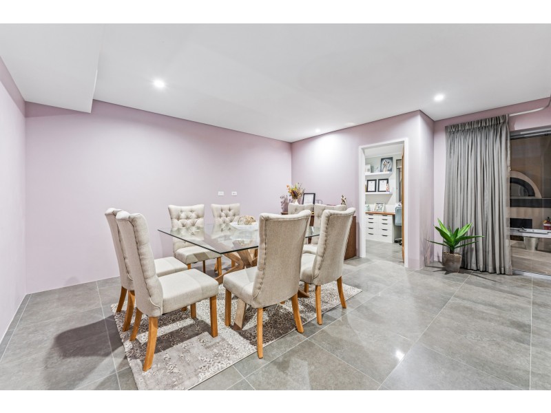 11 Seafarer Way, Jindalee WA 6036