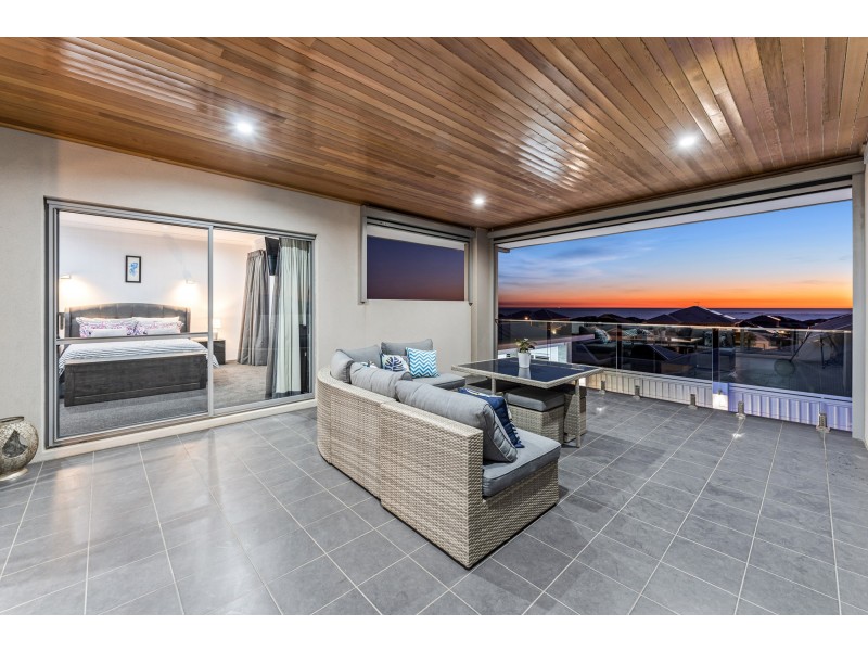 11 Seafarer Way, Jindalee WA 6036