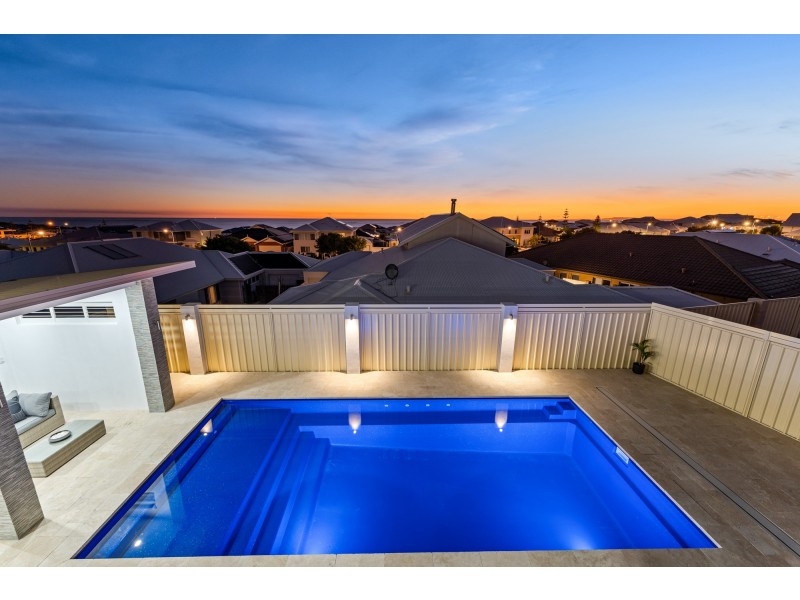 11 Seafarer Way, Jindalee WA 6036