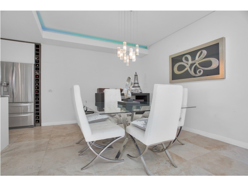 8 Barcelo Lane, Caversham WA 6055