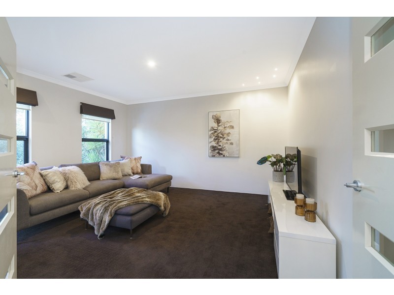 45 Pavilion Circle, The Vines WA 6069