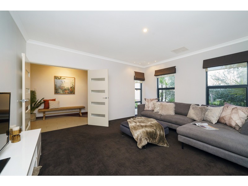 45 Pavilion Circle, The Vines WA 6069