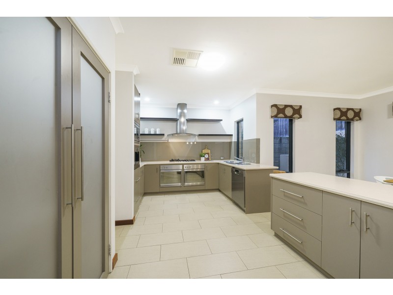 45 Pavilion Circle, The Vines WA 6069