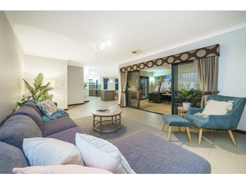45 Pavilion Circle, The Vines WA 6069