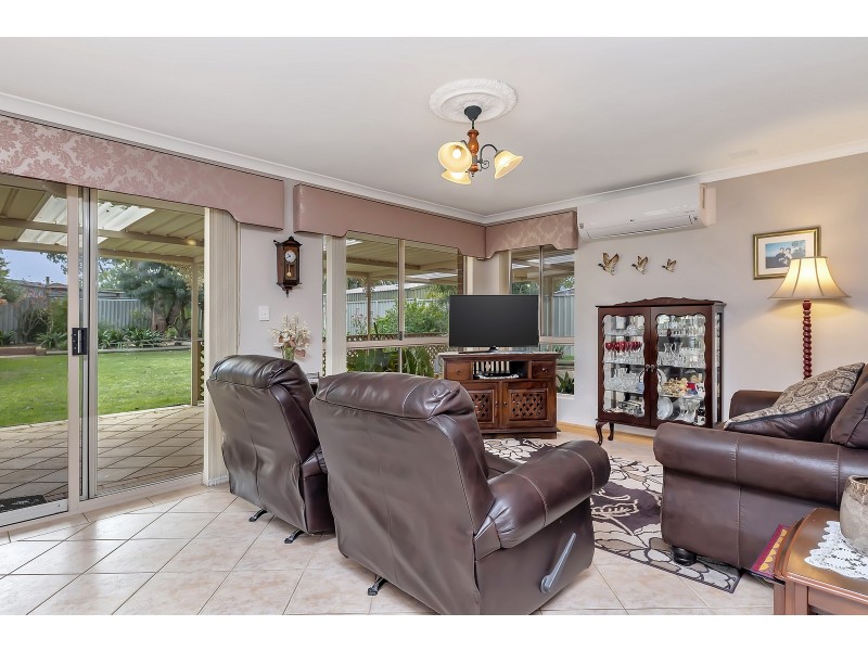 35 Redcliffe Road, Greenfields WA 6210