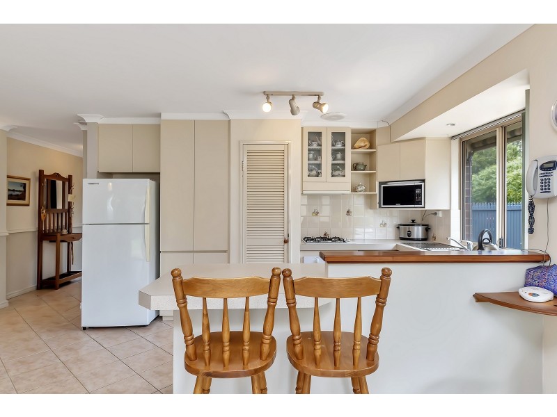 35 Redcliffe Road, Greenfields WA 6210