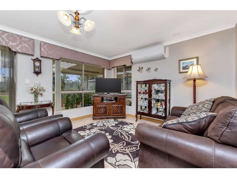 35 Redcliffe Road, Greenfields WA 6210