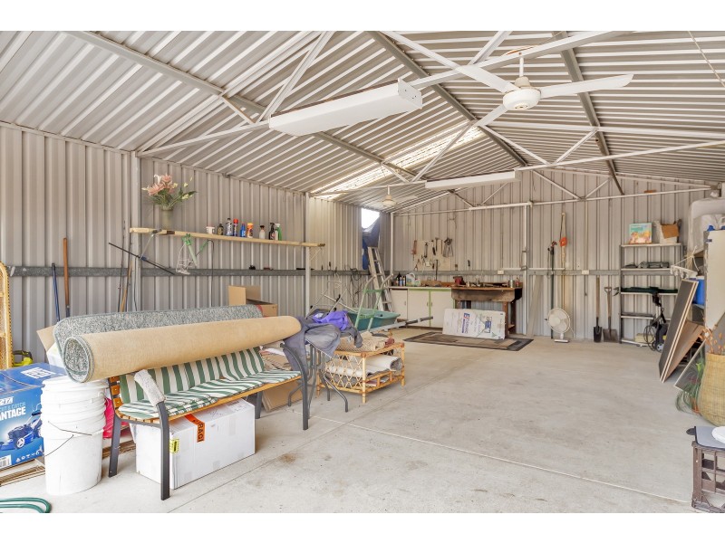 35 Redcliffe Road, Greenfields WA 6210