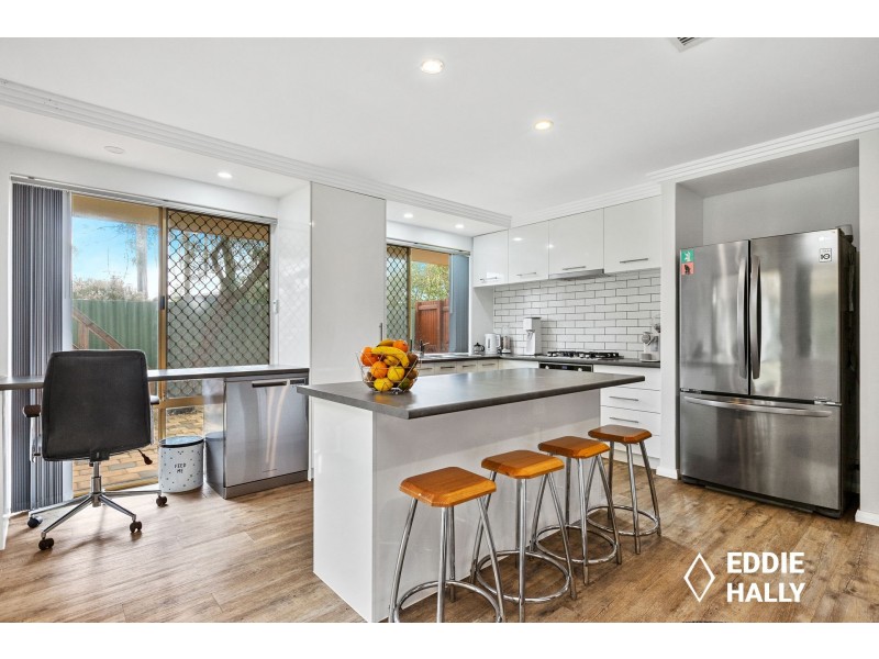10 Waterside Place, South Lake WA 6164