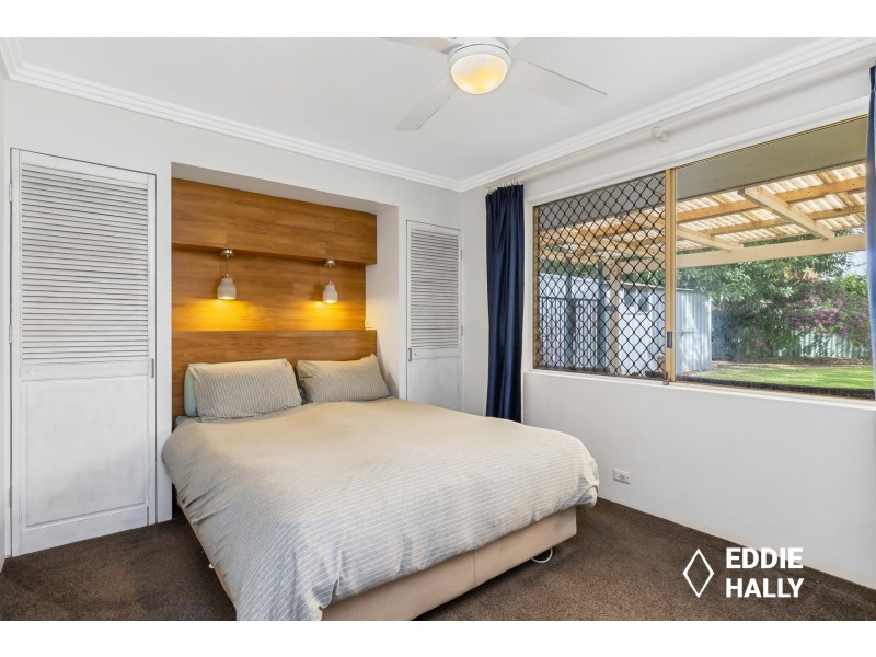 10 Waterside Place, South Lake WA 6164