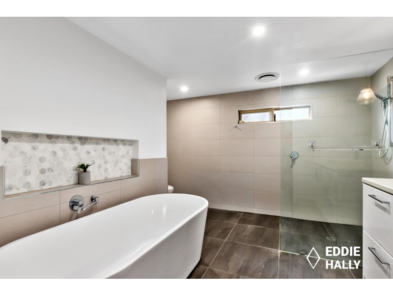 10 Waterside Place, South Lake WA 6164