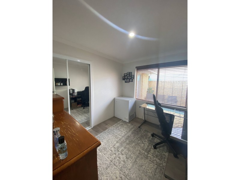 1 Montrose Way, Nollamara WA 6061