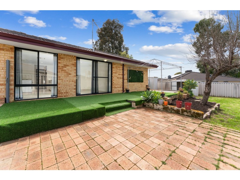 23 Reseda Elbow, Banksia Grove WA 6031