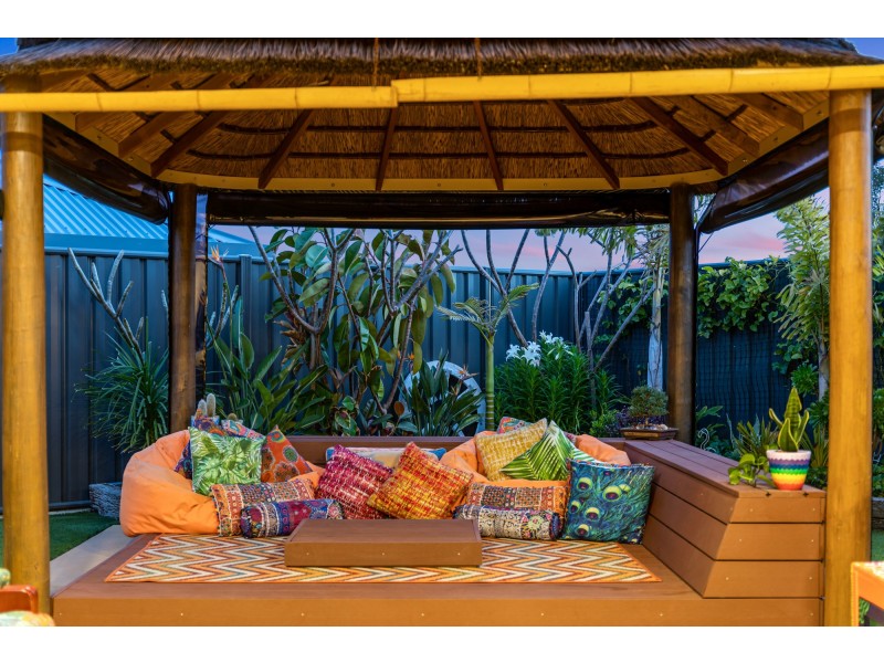 4 Gippsland Way, Banksia Grove WA 6031