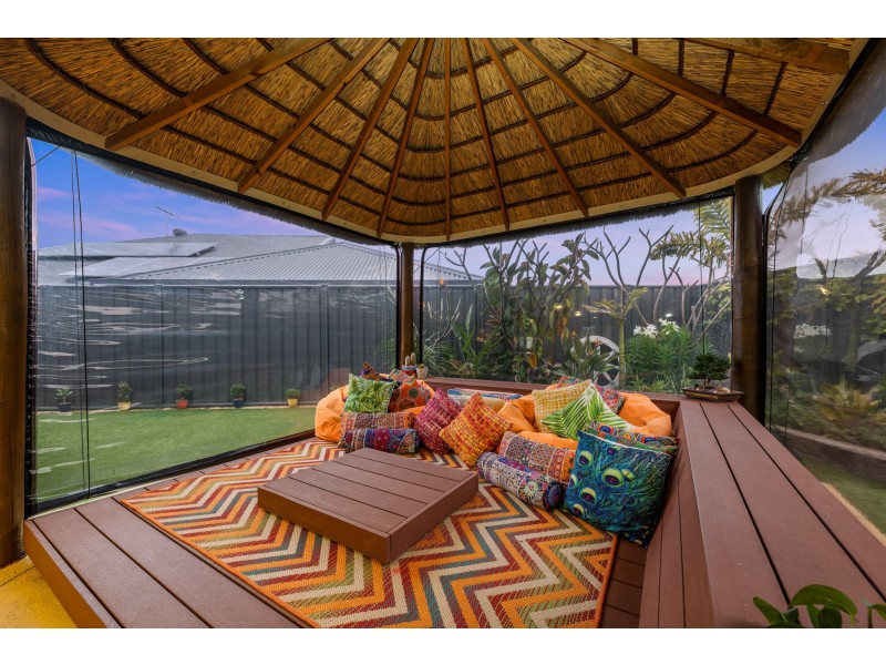 4 Gippsland Way, Banksia Grove WA 6031