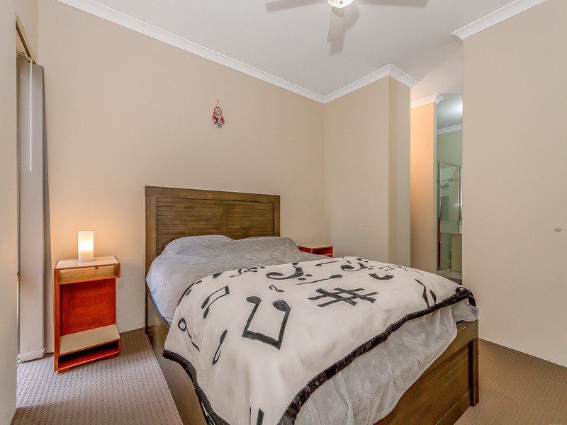 51 Kerkeri Heights, Lakelands WA 6180