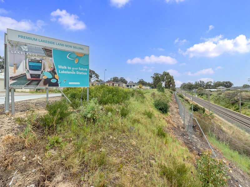 51 Kerkeri Heights, Lakelands WA 6180