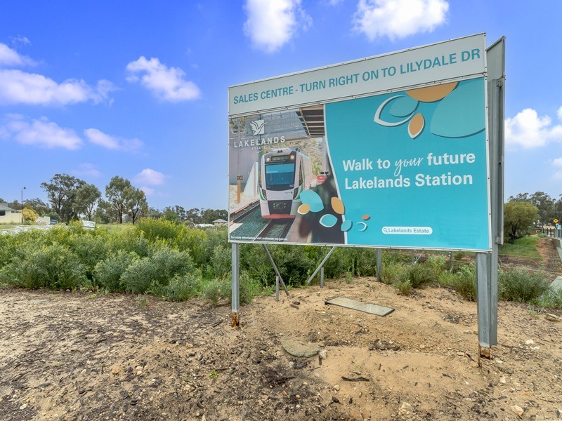 51 Kerkeri Heights, Lakelands WA 6180