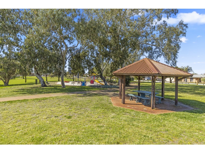 5 Guy Court, Beechboro WA 6063