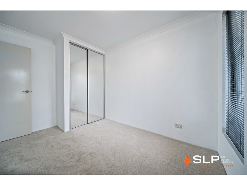 37 Sawtooth Bend, Banksia Grove WA 6031