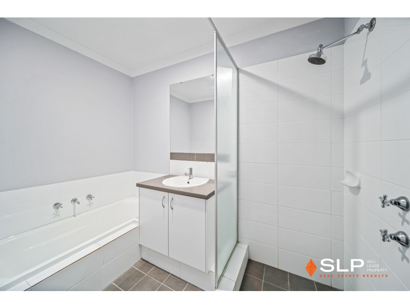 37 Sawtooth Bend, Banksia Grove WA 6031