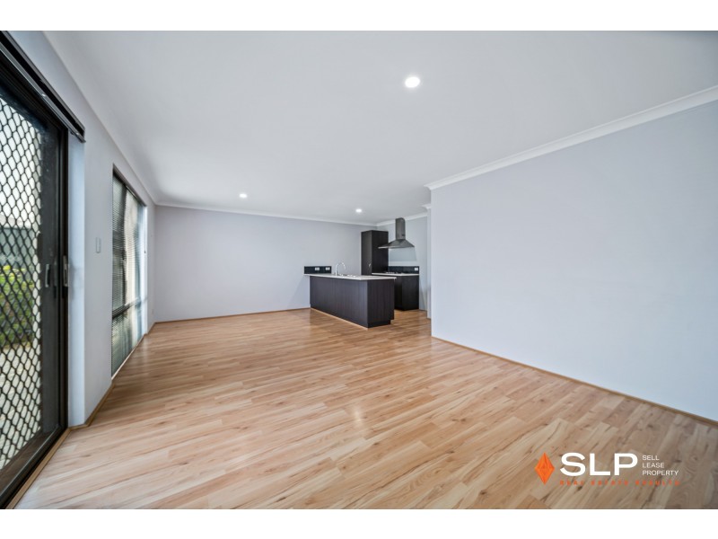 37 Sawtooth Bend, Banksia Grove WA 6031