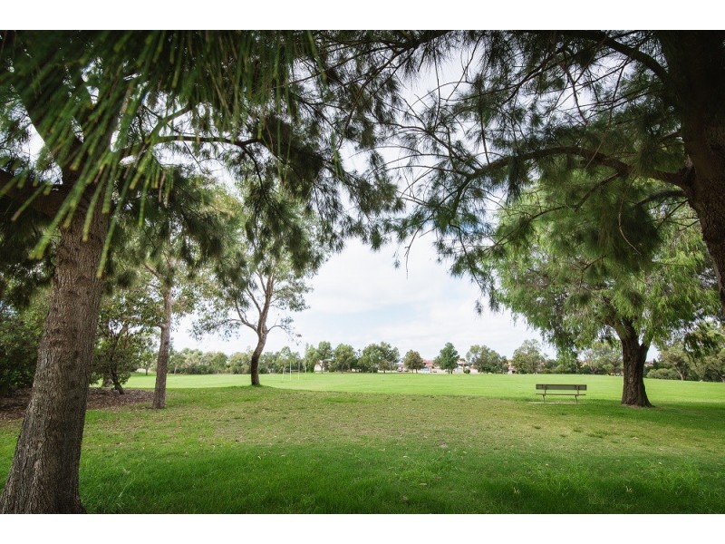 69 Manchester Drive, Hocking WA 6065