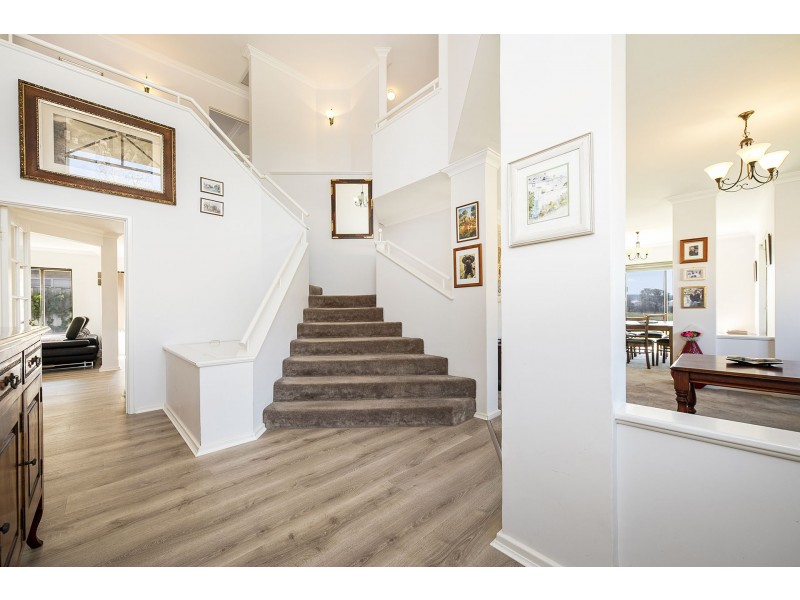 13 Bollinger Close, The Vines WA 6069
