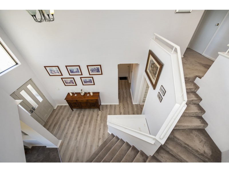 13 Bollinger Close, The Vines WA 6069