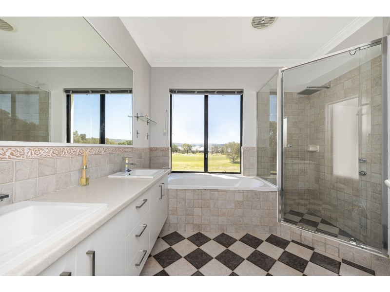 13 Bollinger Close, The Vines WA 6069