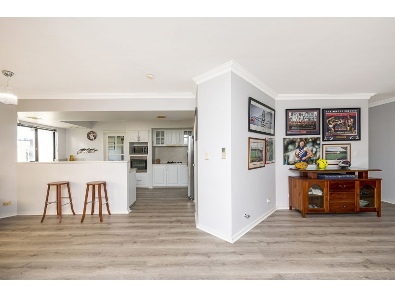 13 Bollinger Close, The Vines WA 6069
