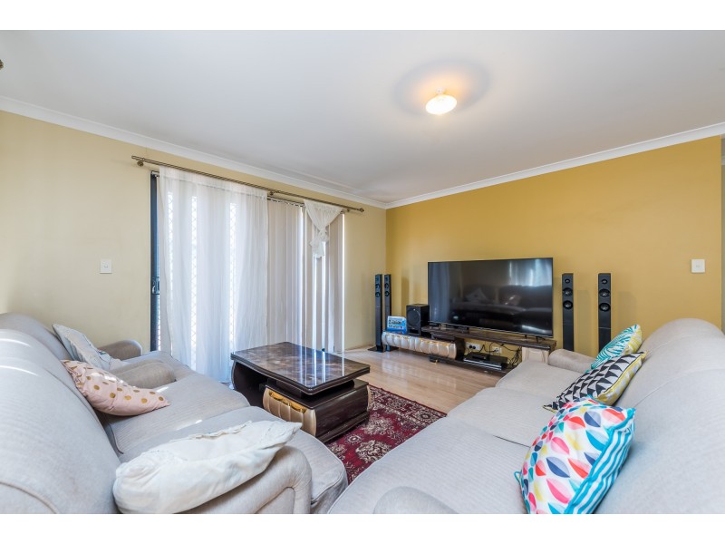 32 Keeble Way, Balga WA 6061