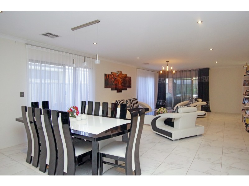 32 Newenden Street, Maddington WA 6109