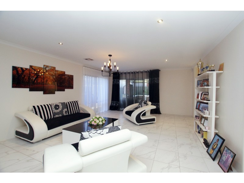 32 Newenden Street, Maddington WA 6109