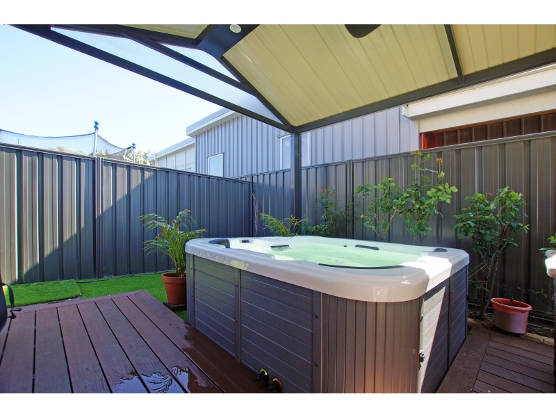 32 Newenden Street, Maddington WA 6109